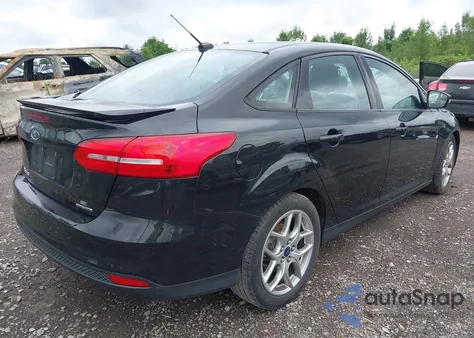 2015 Ford Focus Se z USA, uszkodzony, nr VIN 1FADP3F26FL274551